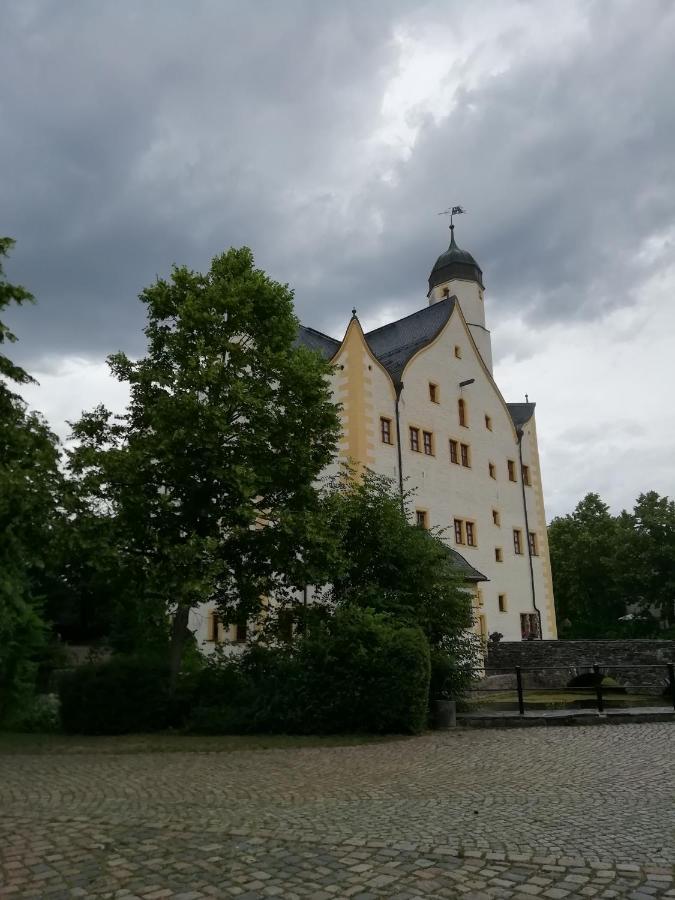 Villa Kleines Haus Mit Geschichte Neukirchen  Exterior foto